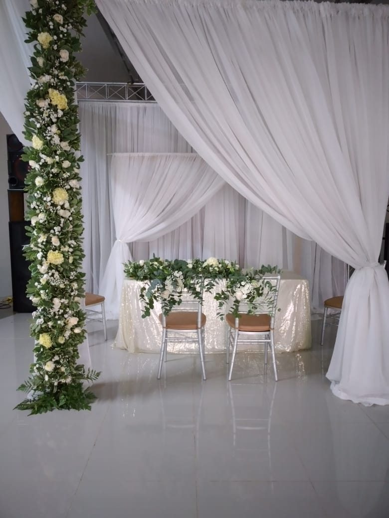 Montaje de boda al aire libre