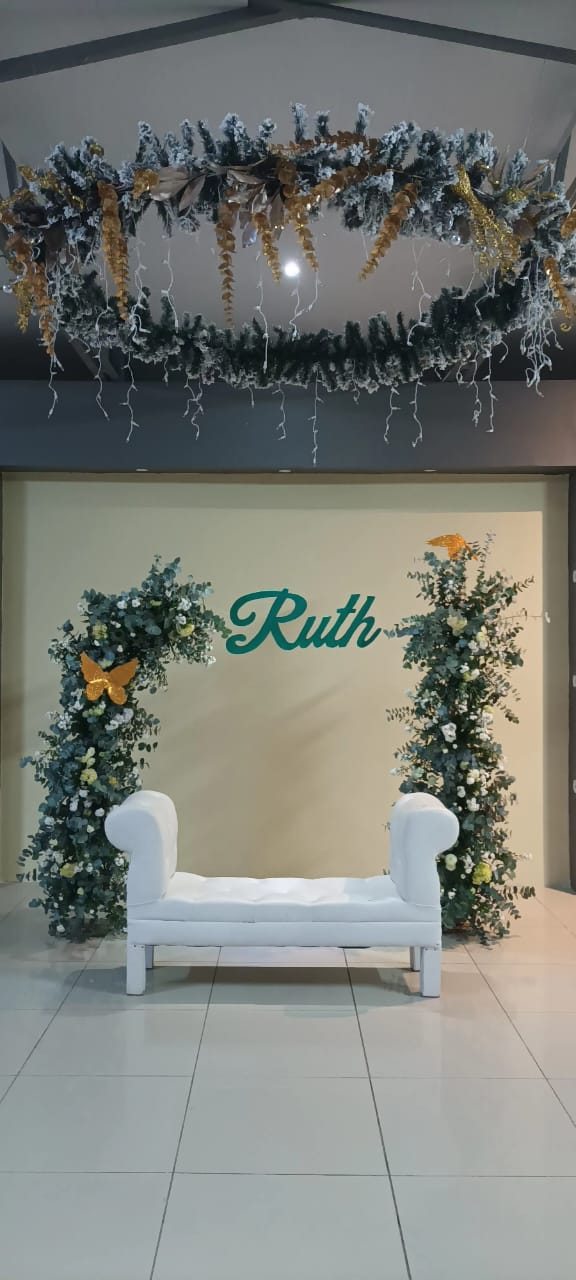 Decoración personalizada con follaje